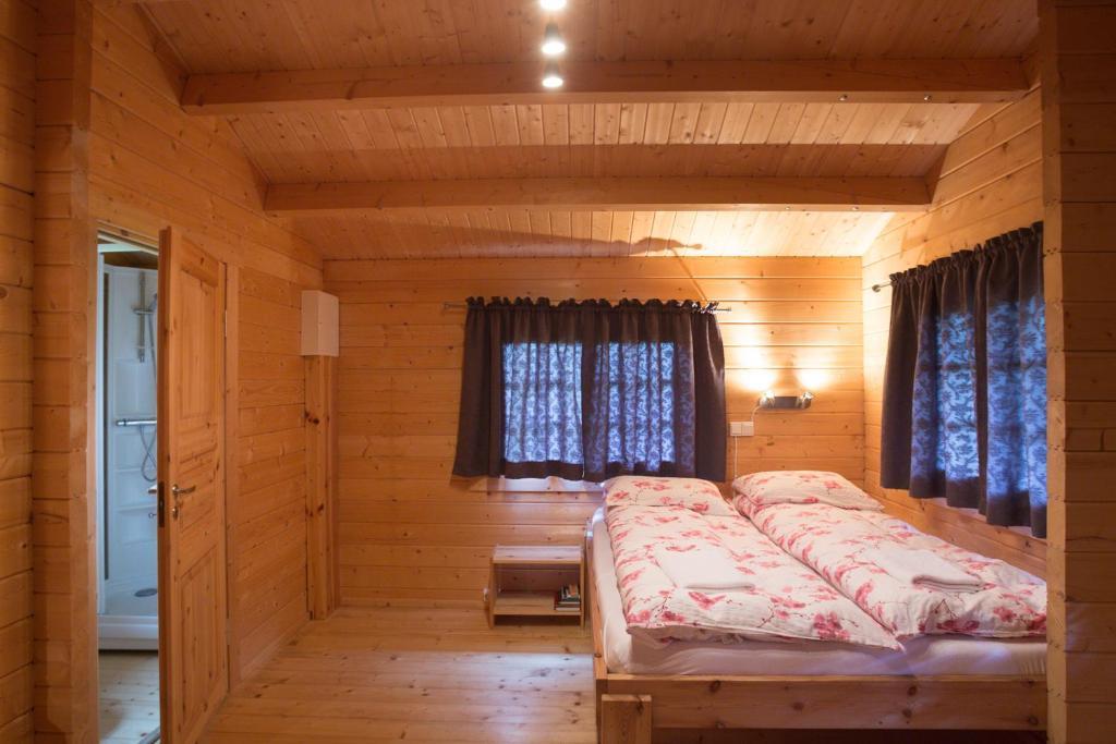 Hunkubakkar Gasthuis 3*